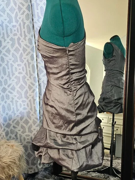 Cache Metallic One‑Shoulder Ruched Cocktail Dress – Size 6 - Picture 2 of 7